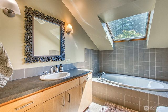 72 Thunderbird Trail, Orcas Island, WA 98280