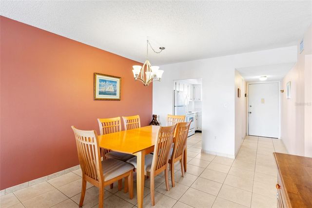 3959 LAKE BAYSHORE DRIVE F 412, Bradenton, FL 34205