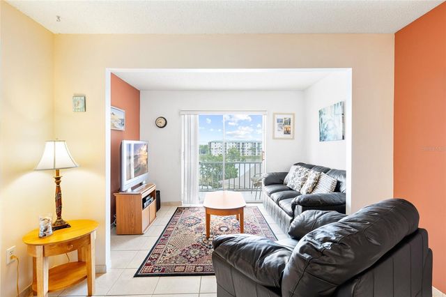 3959 LAKE BAYSHORE DRIVE F 412, Bradenton, FL 34205