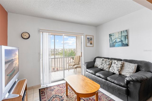 3959 LAKE BAYSHORE DRIVE F 412, Bradenton, FL 34205