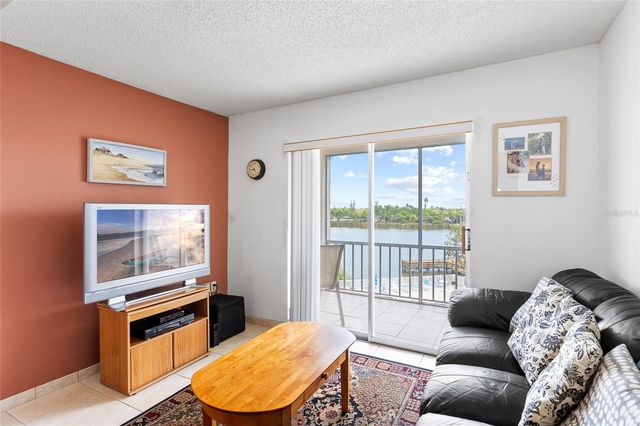 3959 LAKE BAYSHORE DRIVE F 412, Bradenton, FL 34205