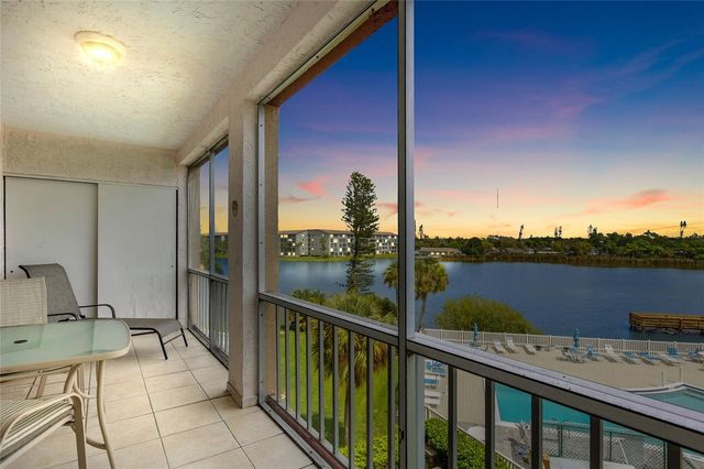 3959 LAKE BAYSHORE DRIVE F 412, Bradenton, FL 34205