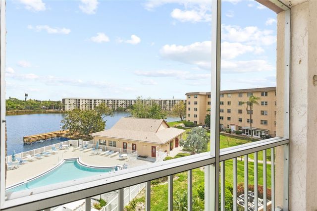 3959 LAKE BAYSHORE DRIVE F 412, Bradenton, FL 34205