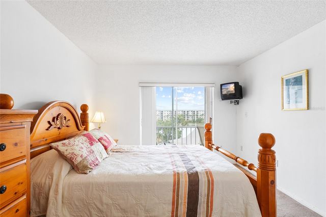 3959 LAKE BAYSHORE DRIVE F 412, Bradenton, FL 34205
