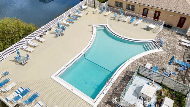 3959 LAKE BAYSHORE DRIVE F 412, Bradenton, FL 34205