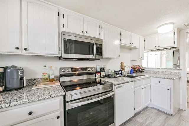 4217 Benard Court 9, Pasadena, TX 77503