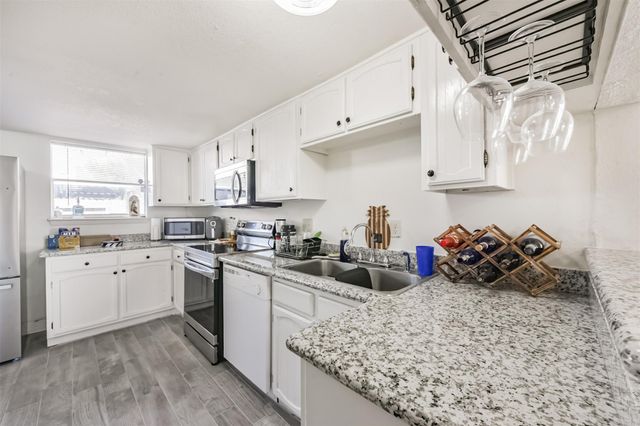 4217 Benard Court 9, Pasadena, TX 77503