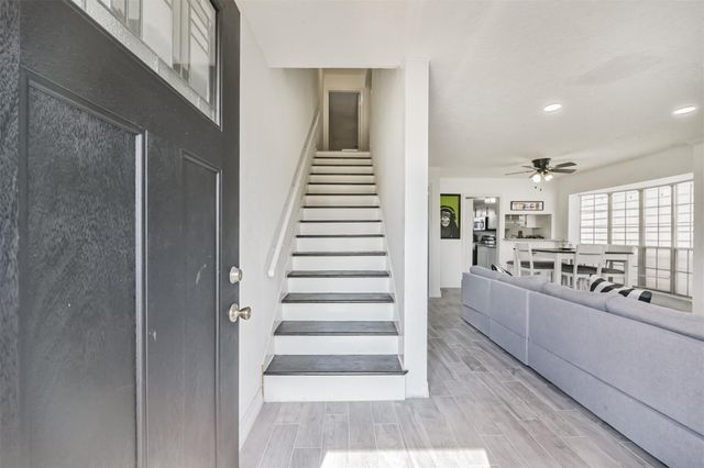 4217 Benard Court 9, Pasadena, TX 77503