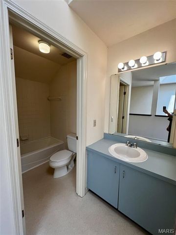 2009 S 11th Street, St Louis, MO 63104