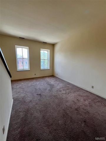 2009 S 11th Street, St Louis, MO 63104