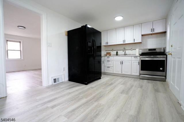 1570 Clinton Pl, Hillside Twp., NJ 07205