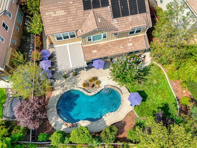 811 Spotted Pony Ln, Rocklin, CA 95765