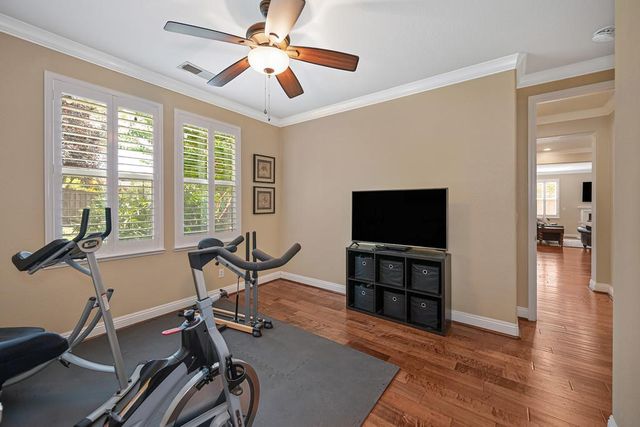 811 Spotted Pony Ln, Rocklin, CA 95765