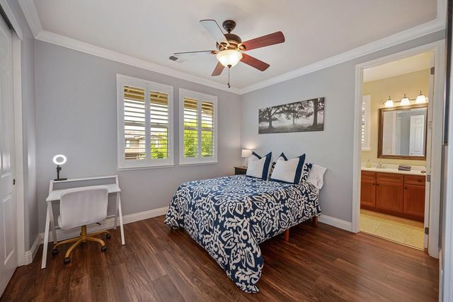 811 Spotted Pony Ln, Rocklin, CA 95765
