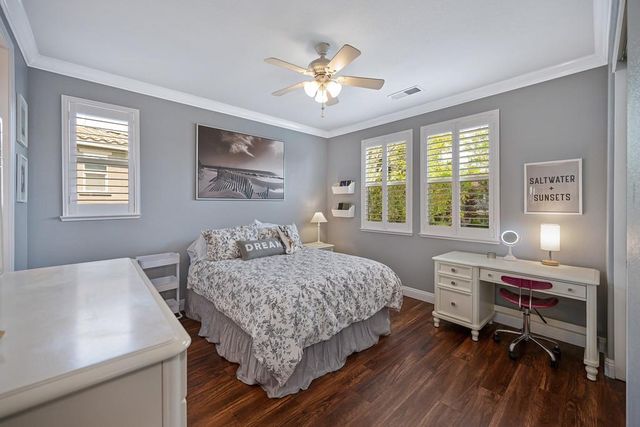 811 Spotted Pony Ln, Rocklin, CA 95765