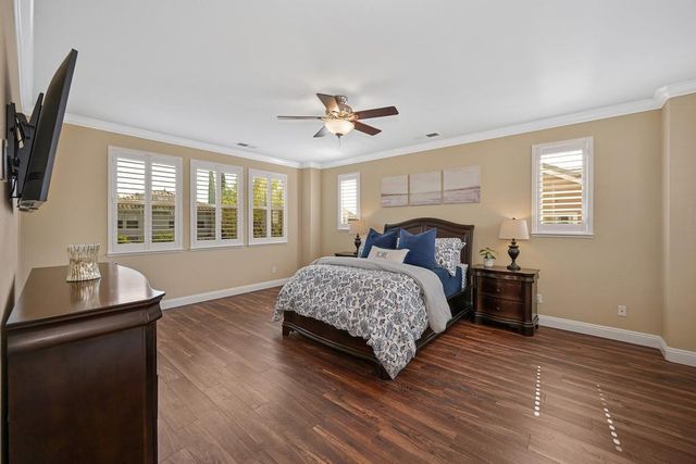 811 Spotted Pony Ln, Rocklin, CA 95765