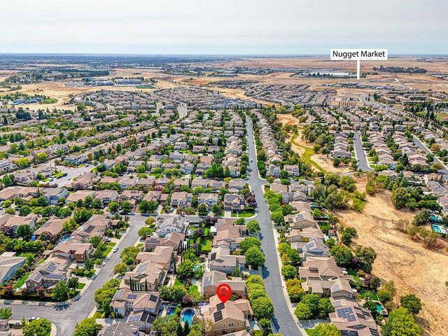 811 Spotted Pony Ln, Rocklin, CA 95765