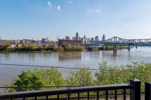 923 Highway Avenue, Covington, KY 41011