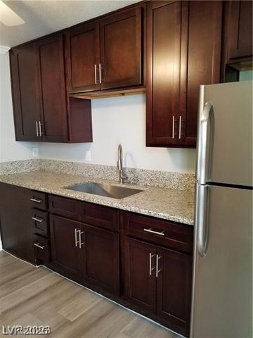 217 9TH Street 6, Las Vegas, NV 89101