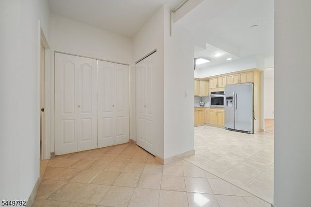 10 Smith Manor Blvd 820, West Orange Twp., NJ 07052