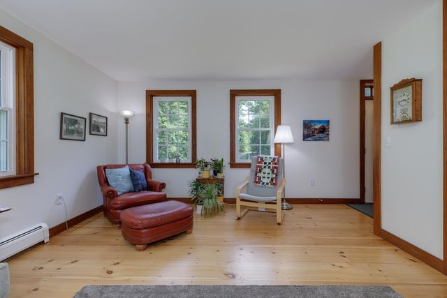 90 Deer Run Road, Henniker, NH 03242