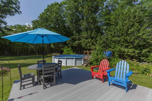 90 Deer Run Road, Henniker, NH 03242
