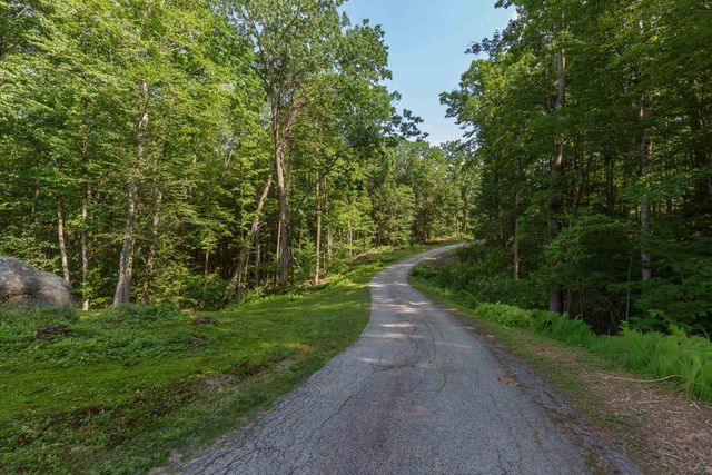 90 Deer Run Road, Henniker, NH 03242