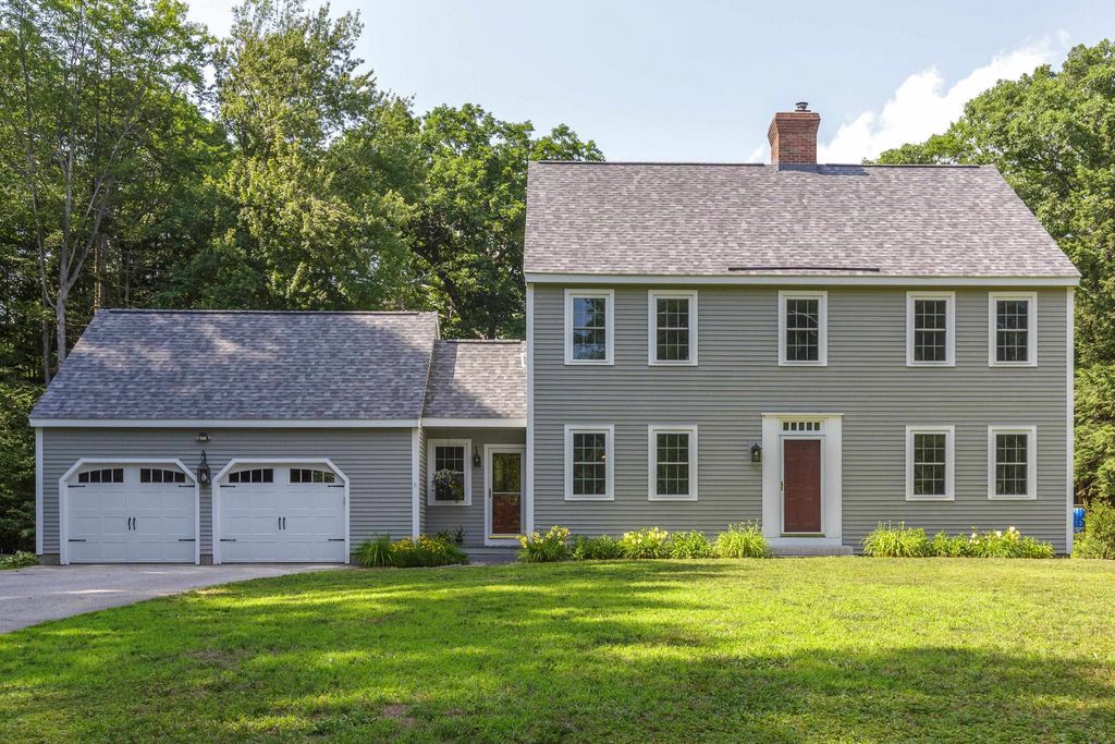 90 Deer Run Road, Henniker, NH 03242