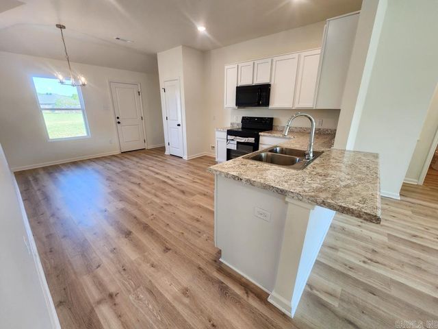 3510 Homestead Rd, Conway, AR 72032