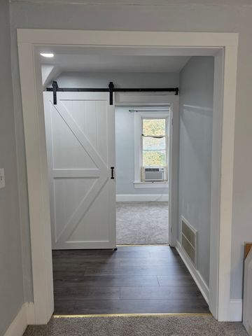 14 Lincoln Parkway 2, Crystal Lake, IL 60014