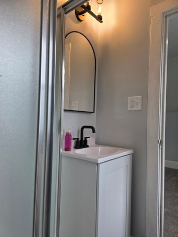 14 Lincoln Parkway 2, Crystal Lake, IL 60014