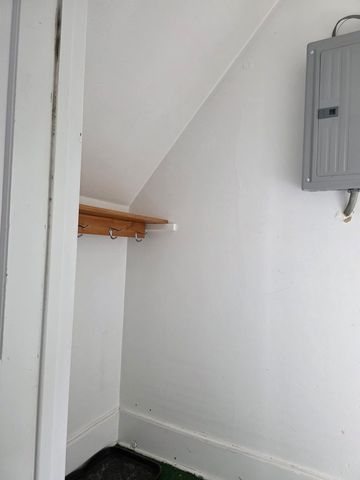 14 Lincoln Parkway 2, Crystal Lake, IL 60014