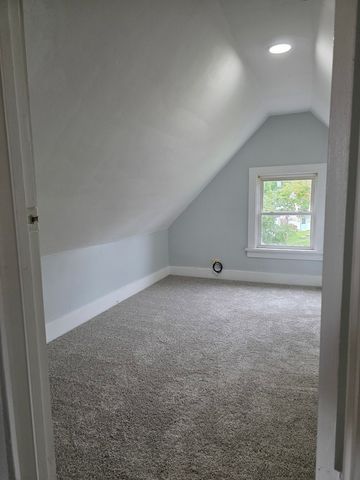 14 Lincoln Parkway 2, Crystal Lake, IL 60014