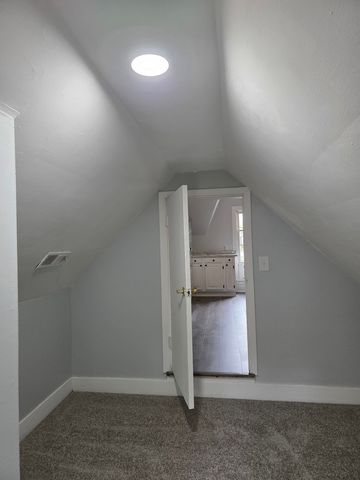 14 Lincoln Parkway 2, Crystal Lake, IL 60014