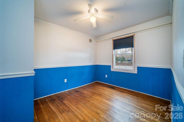 52 E Miller Street, Columbus, NC 28722