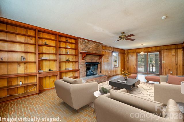52 E Miller Street, Columbus, NC 28722