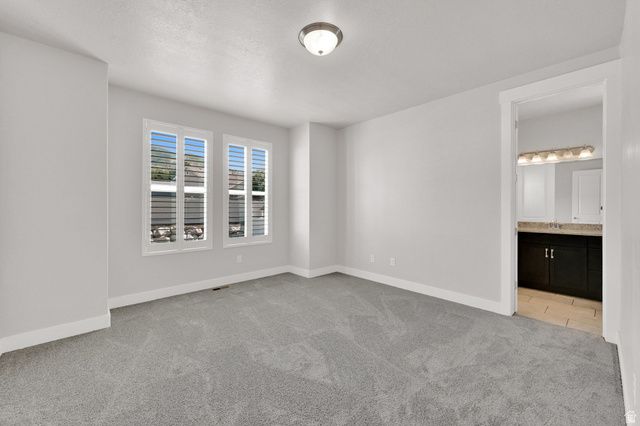 1872 N FROST DR, Farmington, UT 84025
