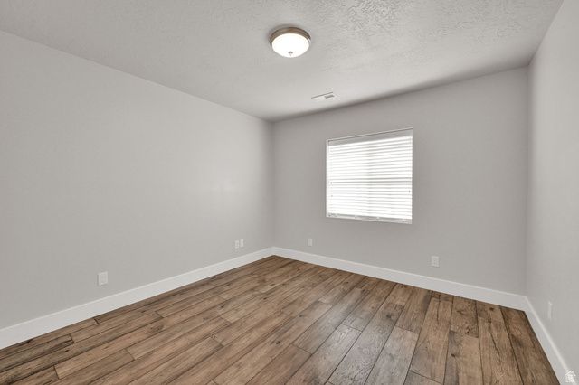 1872 N FROST DR, Farmington, UT 84025