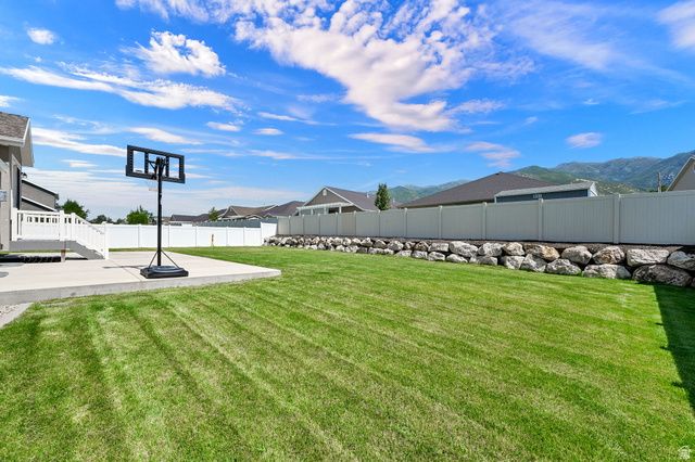 1872 N FROST DR, Farmington, UT 84025