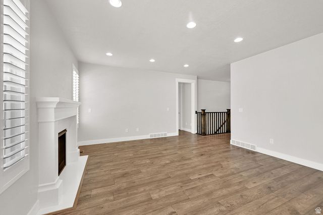 1872 N FROST DR, Farmington, UT 84025