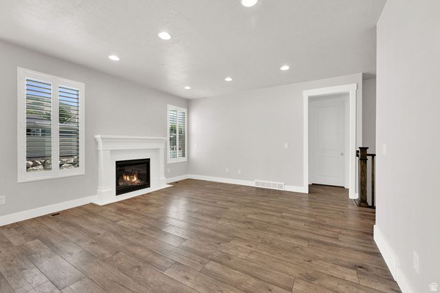1872 N FROST DR, Farmington, UT 84025