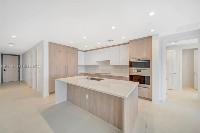 153 N Seabreeze Blvd 801, Fort Lauderdale, FL 33304