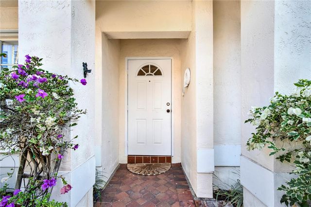 10953 SW 153rd Ct, Miami, FL 33196