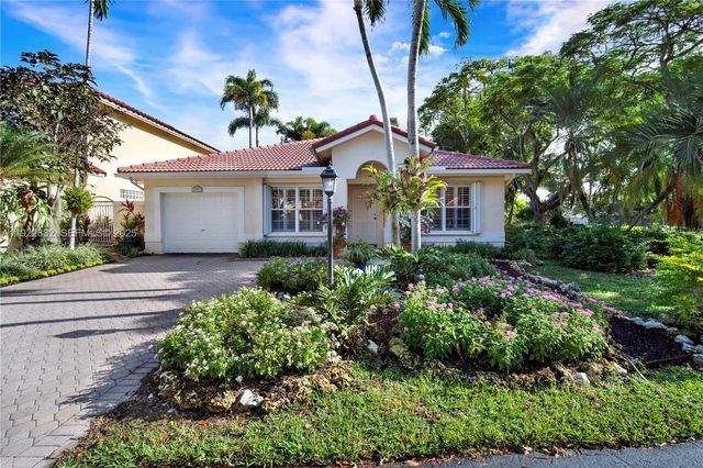 10953 SW 153rd Ct, Miami, FL 33196