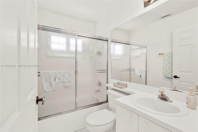 10953 SW 153rd Ct, Miami, FL 33196