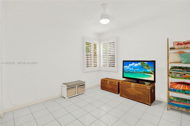 10953 SW 153rd Ct, Miami, FL 33196