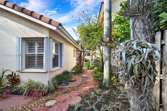 10953 SW 153rd Ct, Miami, FL 33196