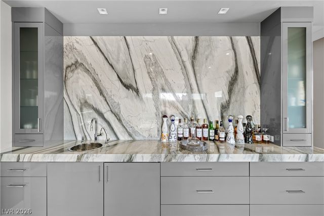 19 Flying Cloud Lane, Las Vegas, NV 89135