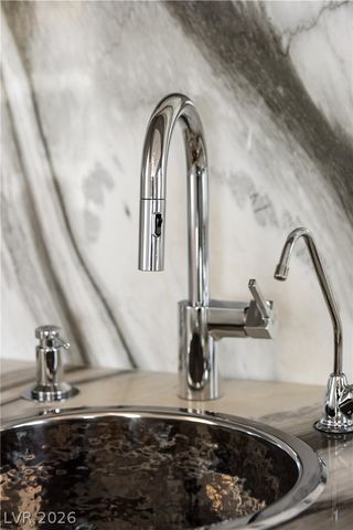 19 Flying Cloud Lane, Las Vegas, NV 89135