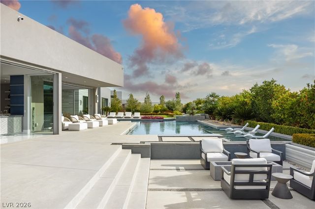 19 Flying Cloud Lane, Las Vegas, NV 89135